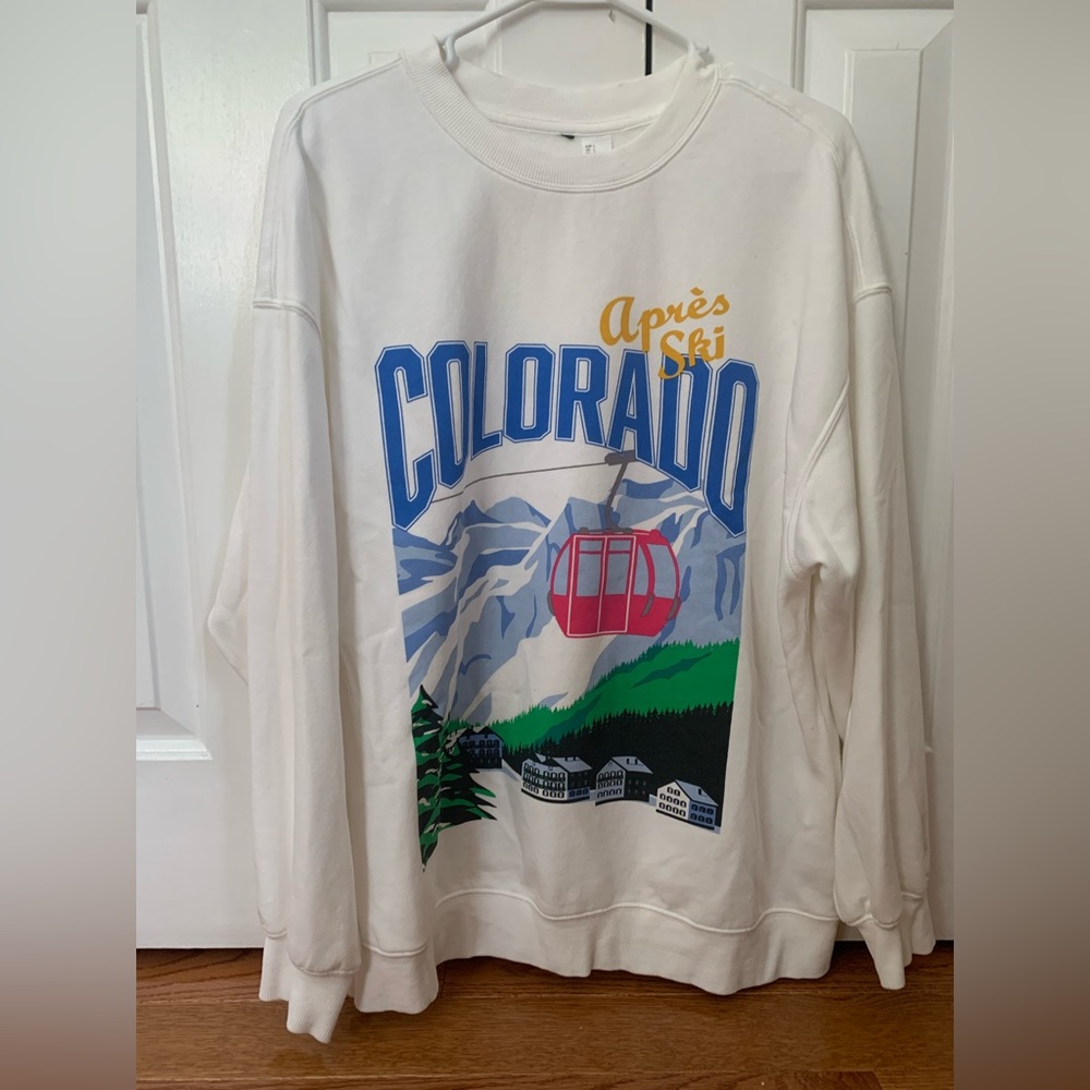Oversized graphic sweatshirt